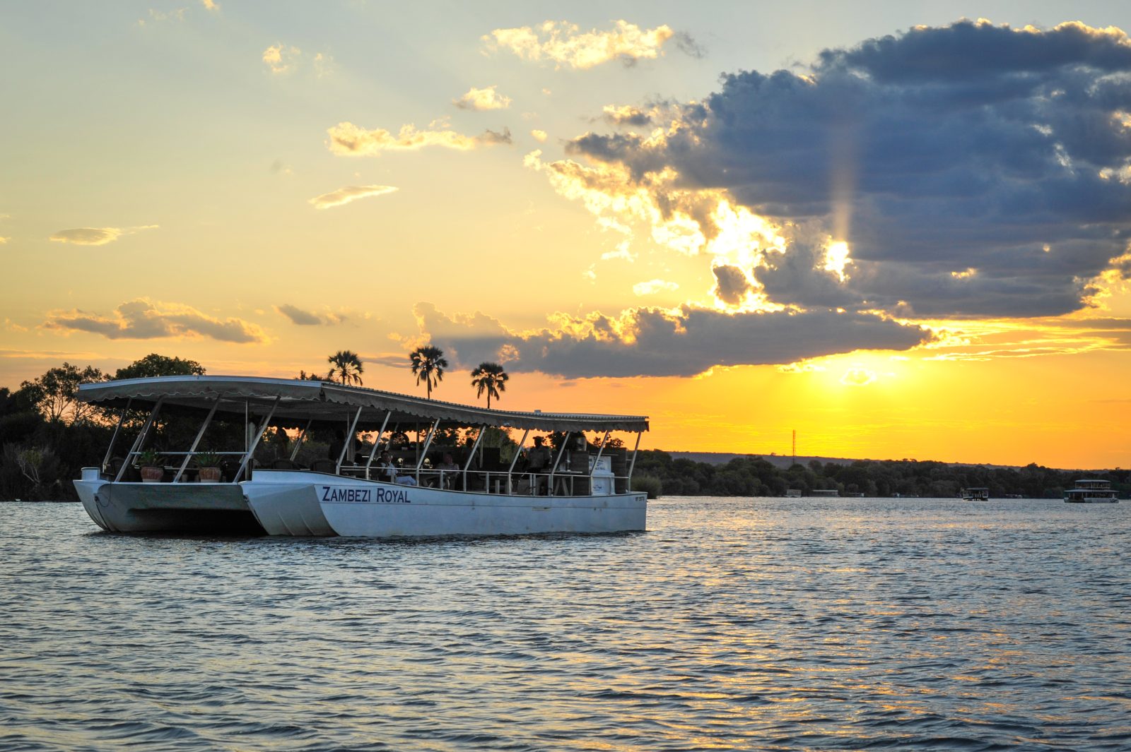 Luxury Zambezi Royal Cruise