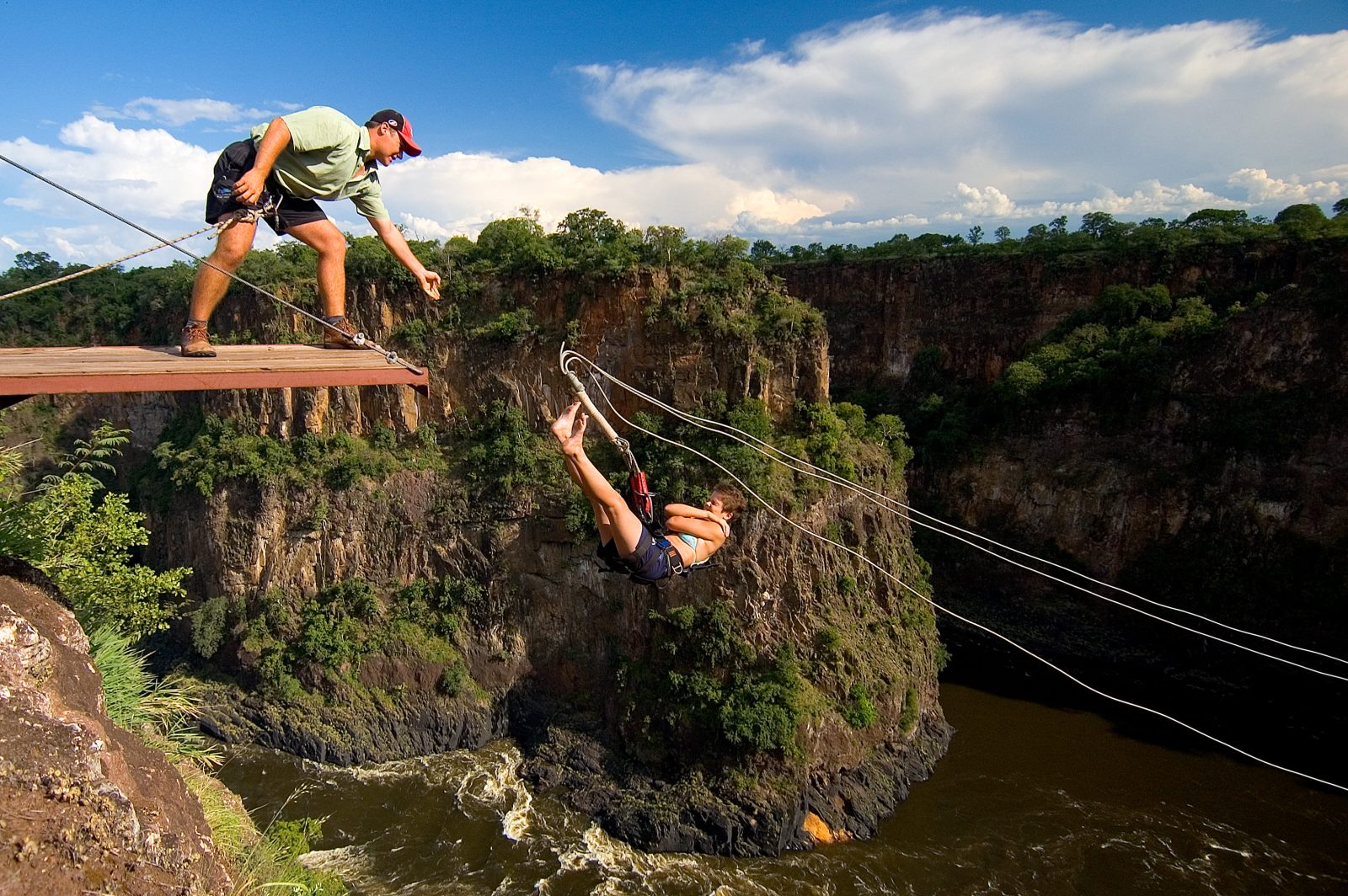 Gorge Swing